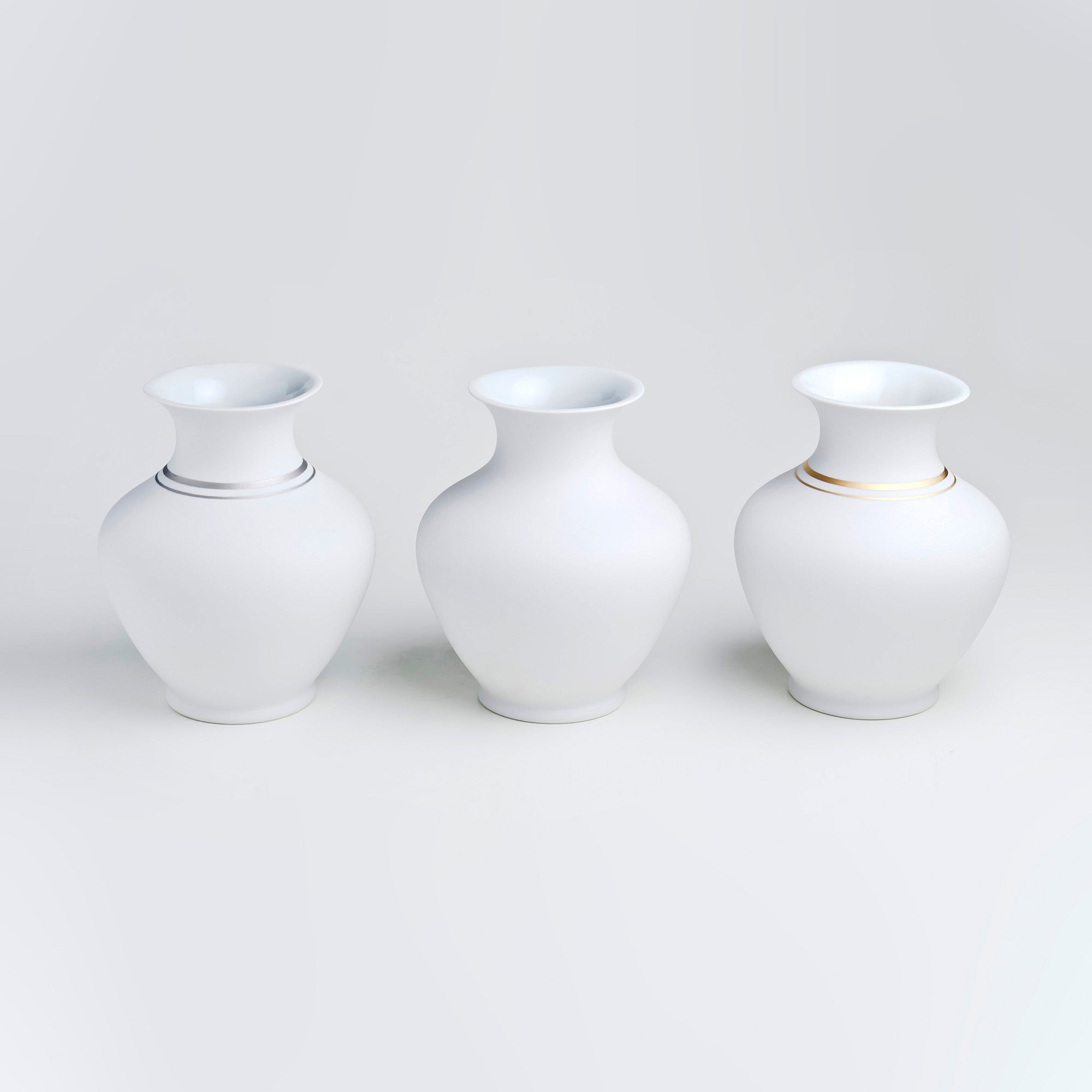 Basic 1 Porcelain Vase (h20 cm) - Holaria