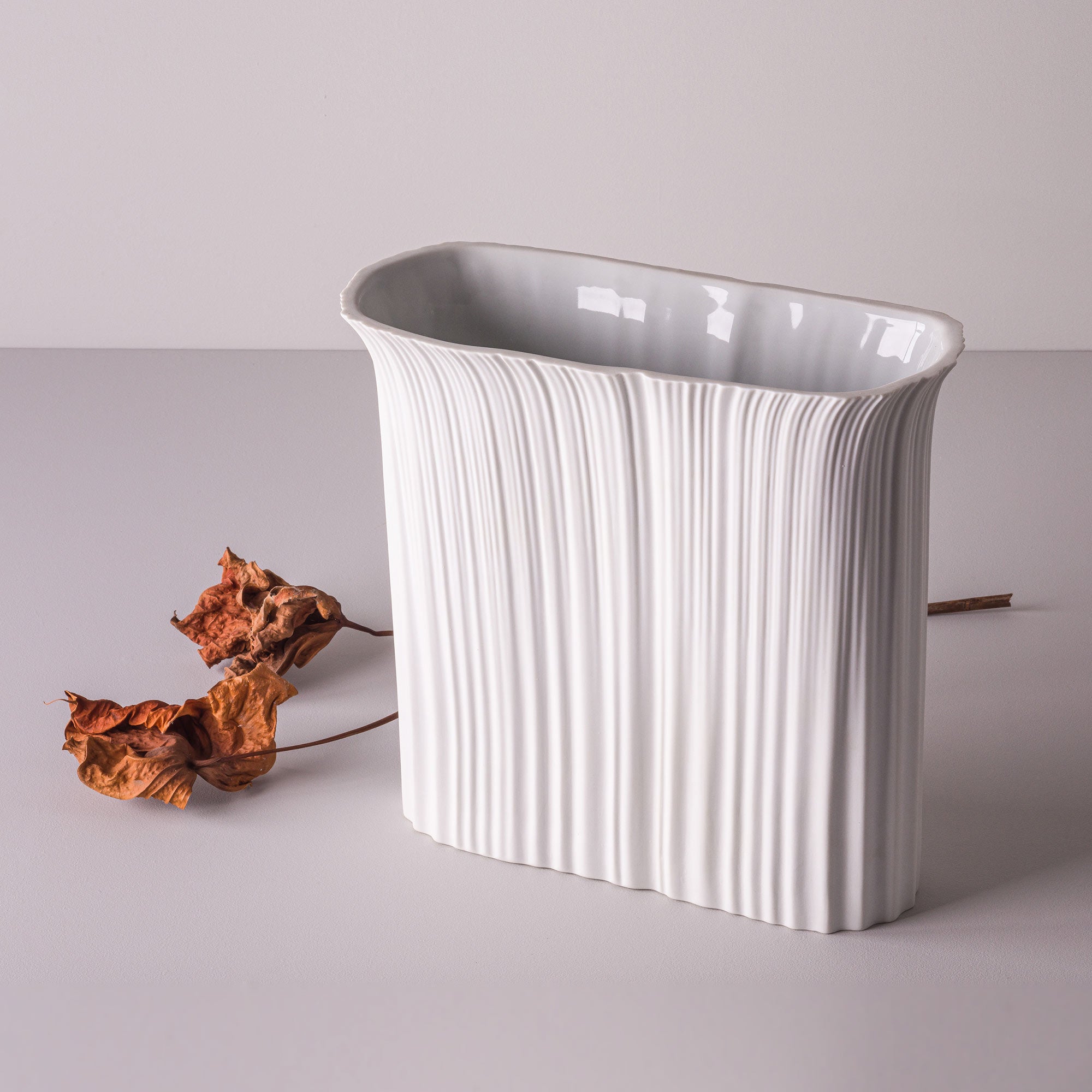 Igarapé P Porcelain Vase (h23 cm) - Holaria