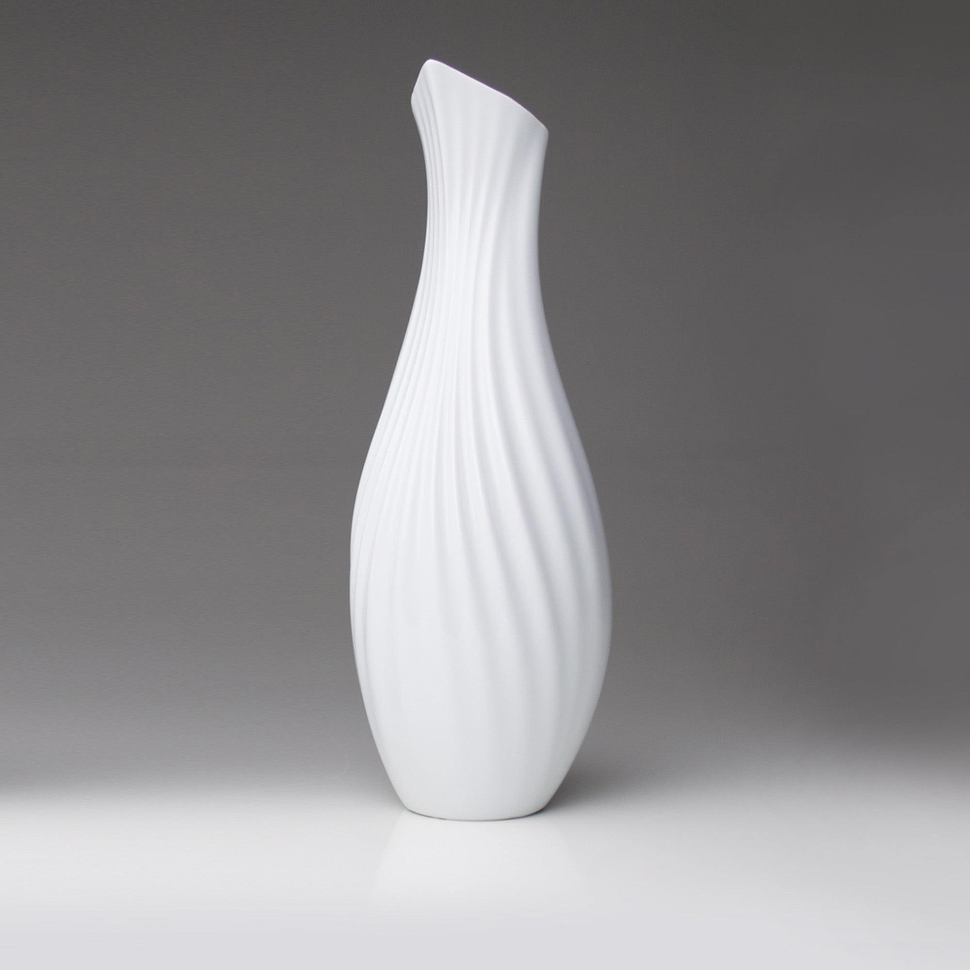 Lily G Porcelain Vase (h42 cm) - Holaria