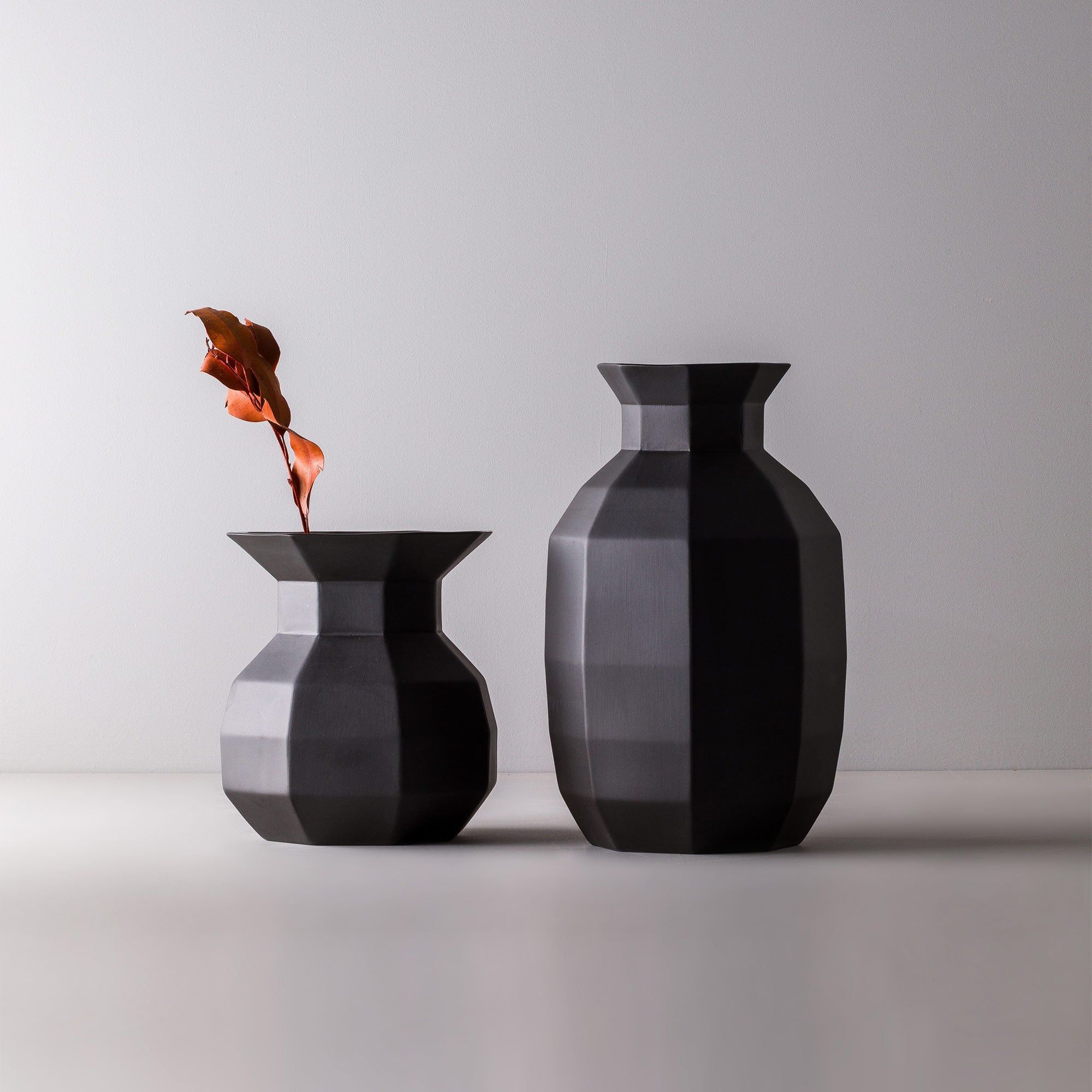 Meridiano P3 Porcelain Vase (h21 cm) - Holaria