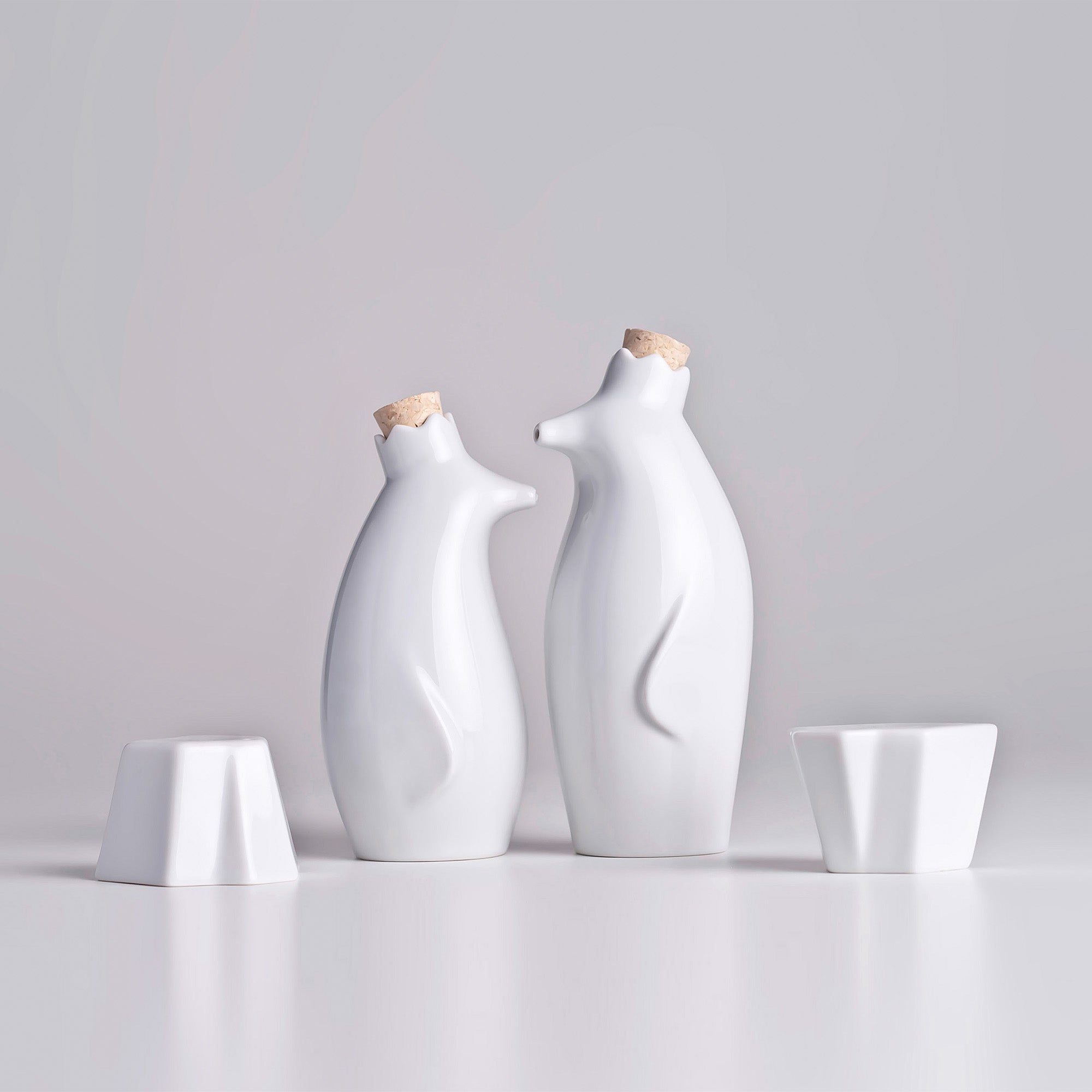 Penguin King Porcelain Oil & Vinegar Dispensers Set - Holaria